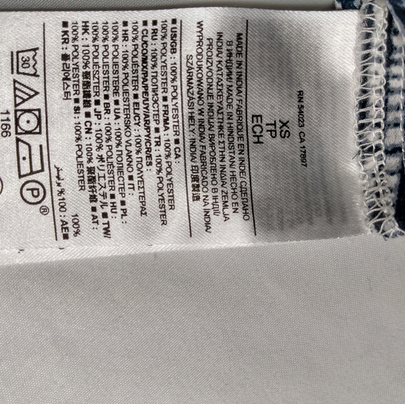 Banana Republic Sheer V-neck Blouse XS - Picture 7 of 7